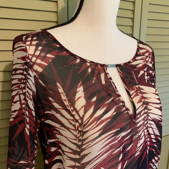 Beautiful Palm Pattern Silk Blouse - Picture 9 of 14